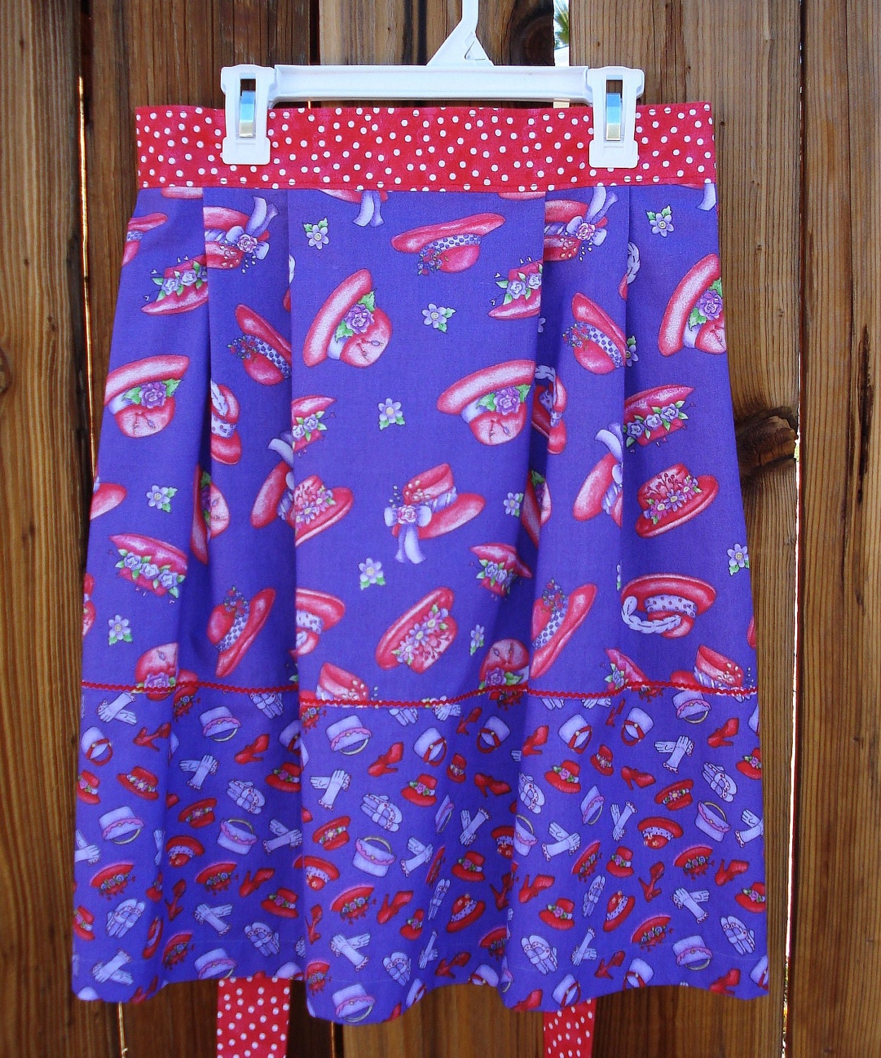 Red Hat Society Purple Print  Apron   READY TO SHIP
