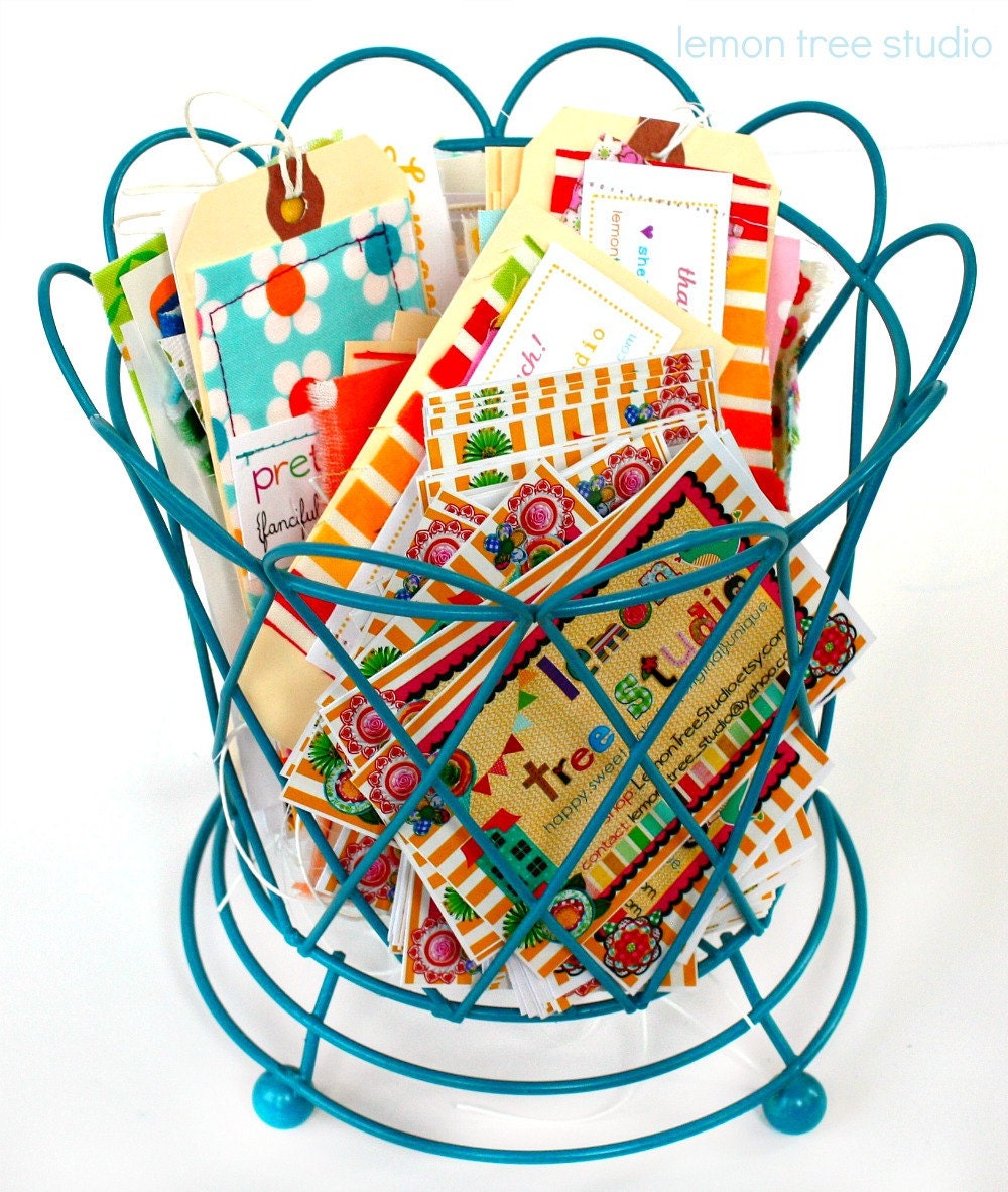 Scalloped Wire Organizer -- "Pretty Organized" Collection