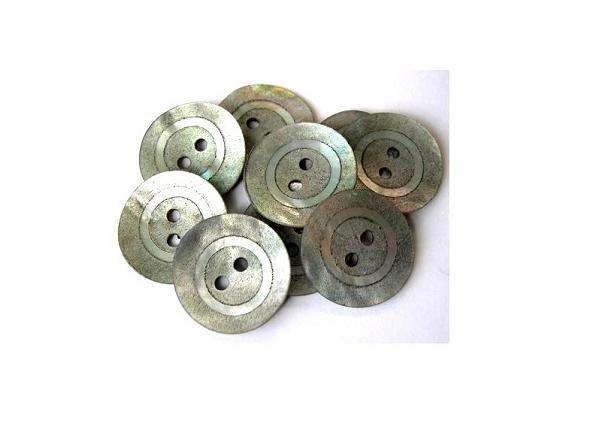 6 Vintage shell buttons with silver coloe circle 18mm
