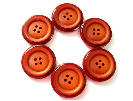 6 Vintage plastic buttons, cognac color 30mm, high quality made in Italy