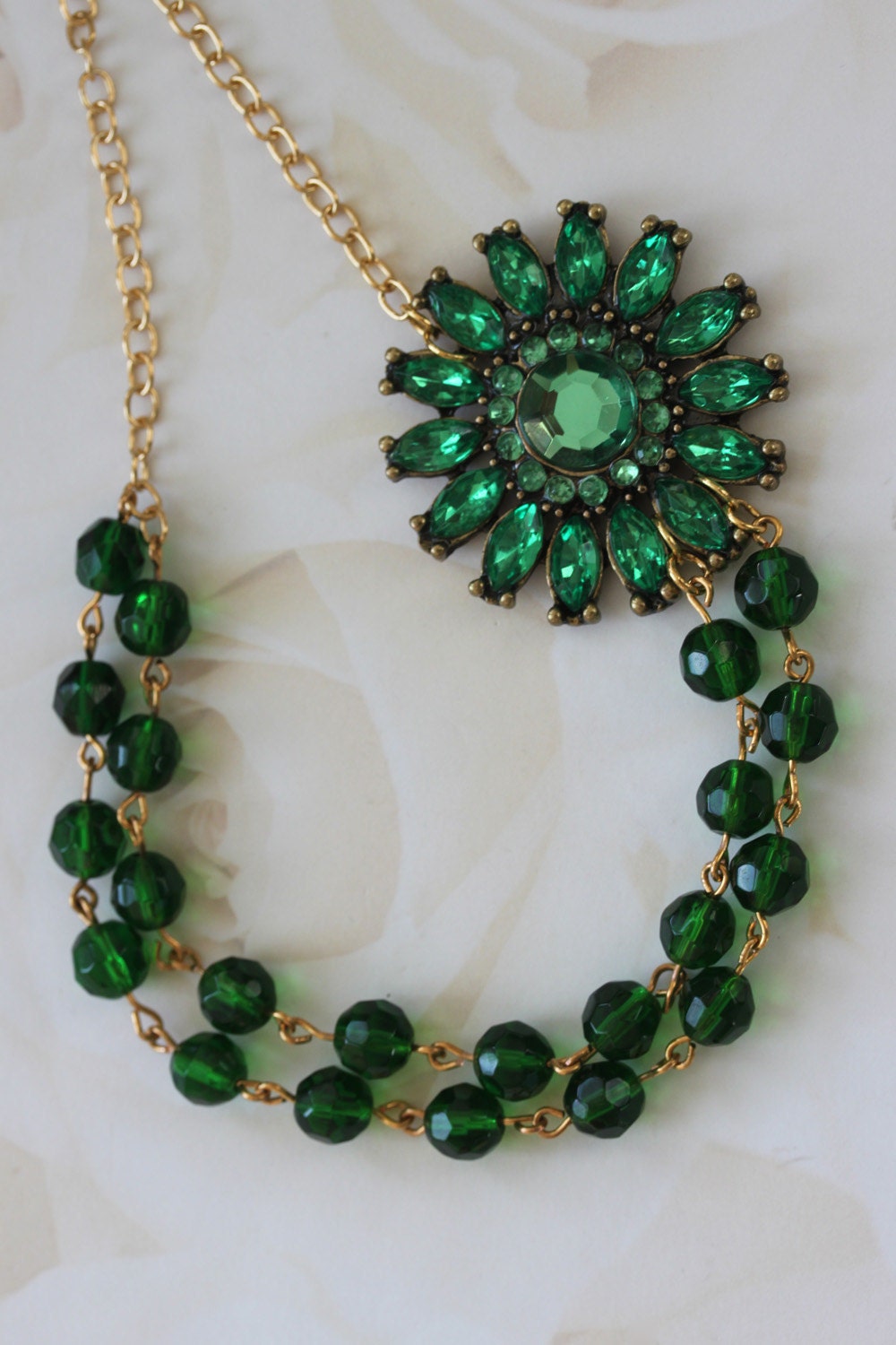 Emerald Green Necklace, Emerald Green Flower Necklace, Green Beaded Necklace ,FREE Matching Earrings, Vintage Flower Necklace