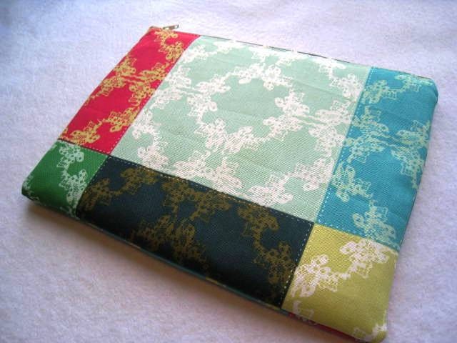 Ottoman Paisley Laptop Cover Padded and Zipper Closure Laptop sleeve, case, Padded and Zipper Closure for MacBook 11 Inch