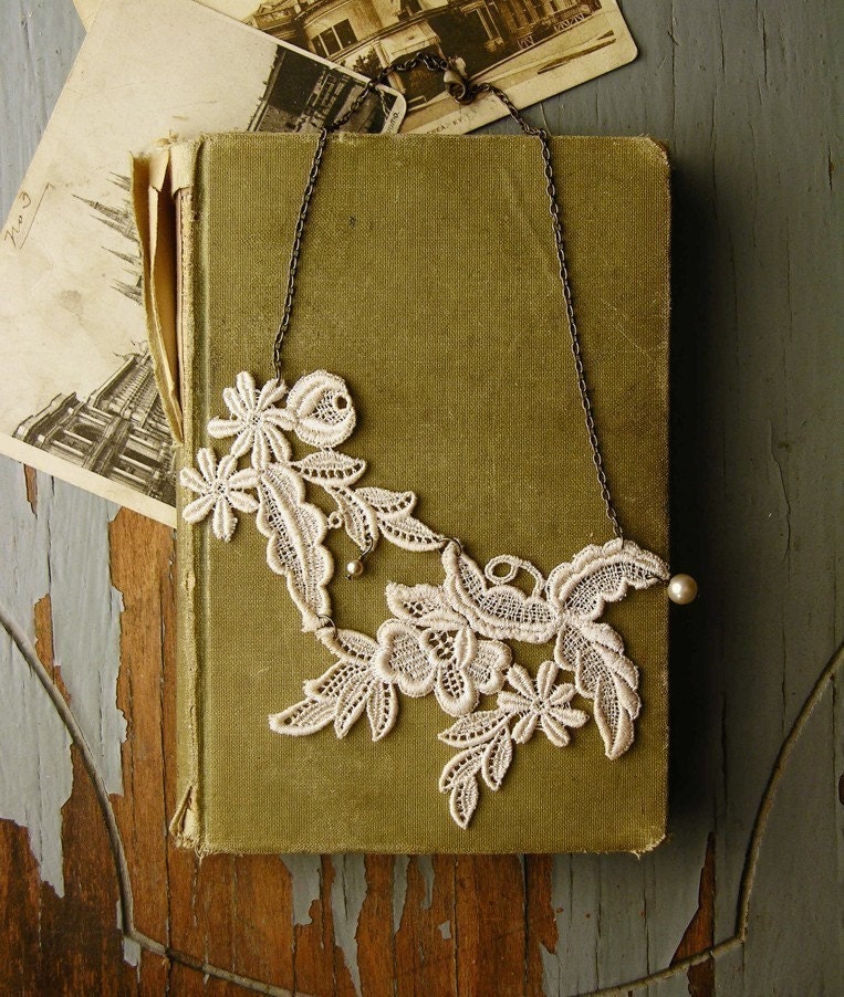 adelle lace necklace