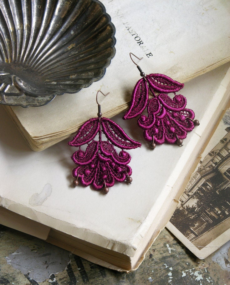lace earrings -CYBELE- violet