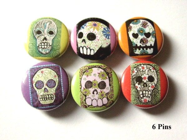 Day of the Dead Skulls 1 inch PINBACKS PINS BADGES Dia De Los Muertos