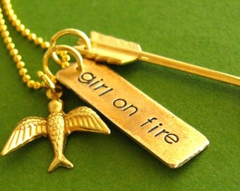 Hunger Games Necklace - Girl on Fire - Mockingjay and Arrow in brass and gold plated - Katniss Everdeen