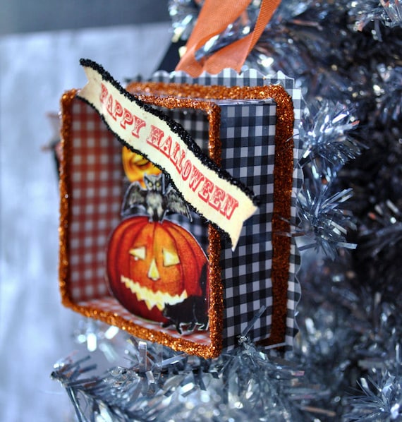 Items similar to Vintage Style HALLOWEEN Candy Box / Shadow Box