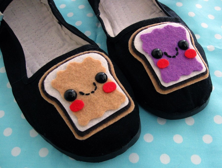 Peanut Butter & Jelly Mary Jane Shoes - size 9