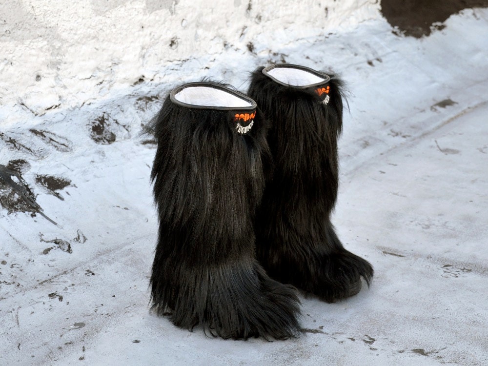 vintage 70s BLACK GOAT HAIR Fur Boots - us 6 / Europe 36 / uk 3.5 / au 4.5