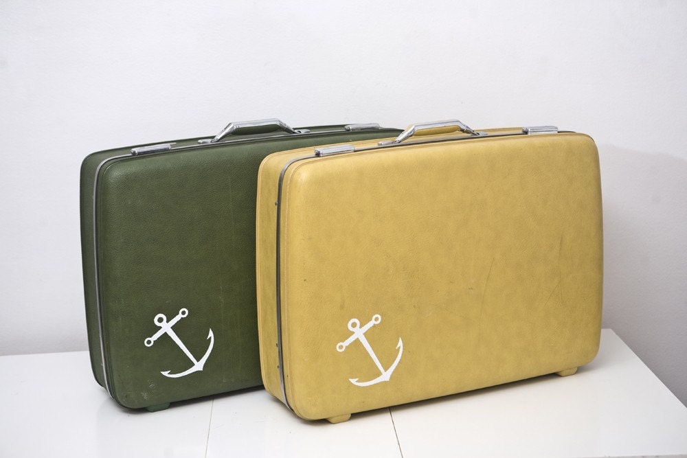 Screen Printed Vintage American Tourister Luggage Set