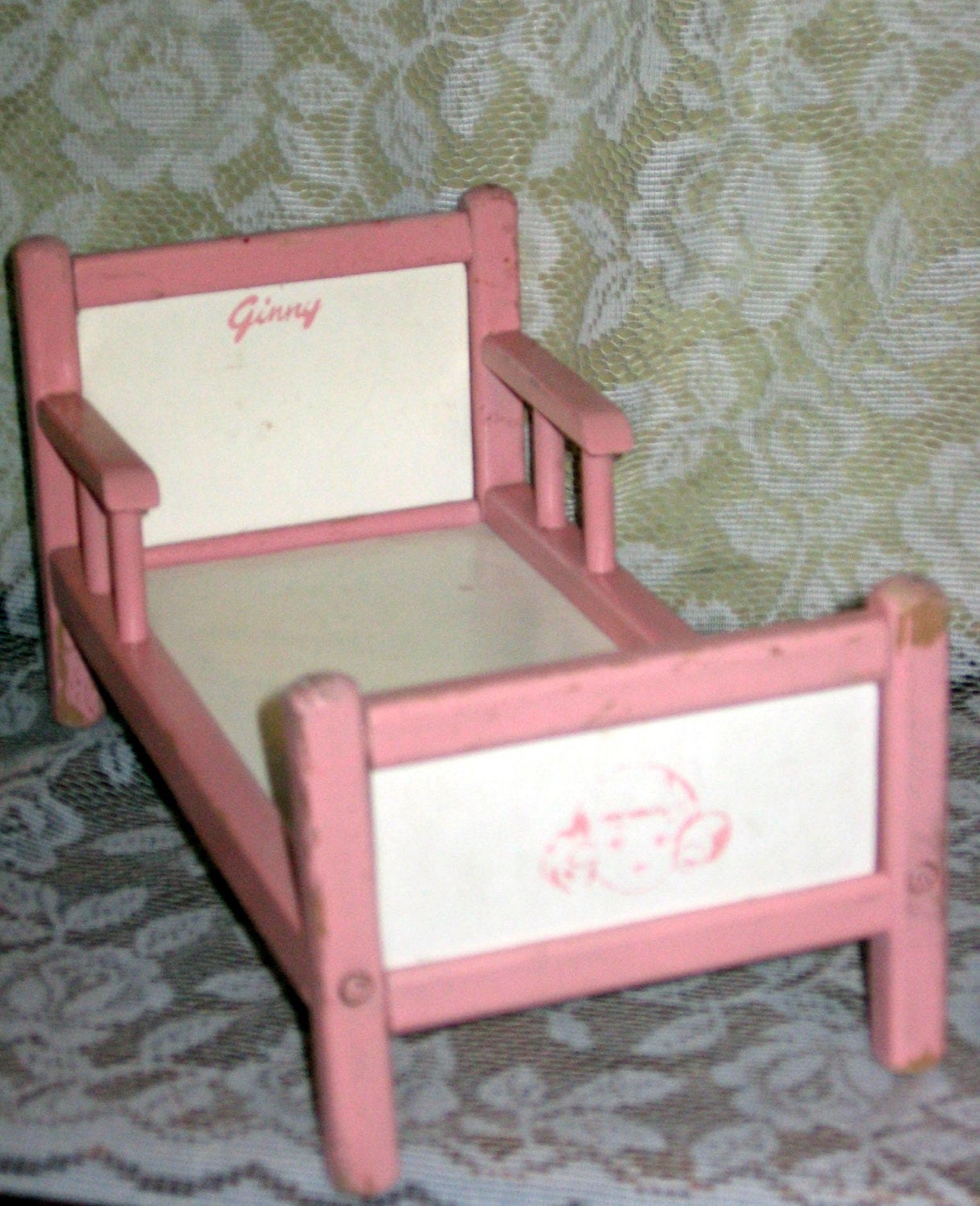 CYBER SALE Vintage 1955 Ginny Doll Bed by Cass by lindapaloma
