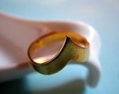 Vintage pointed brass ring