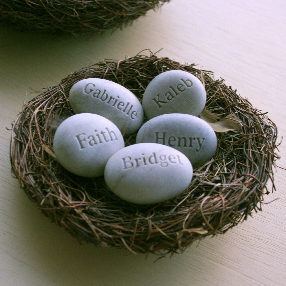 Personalized  family gift - set of 5 name engraved stone eggs in nest - Mom's Nest (c) by sjEngraving