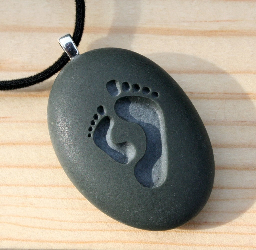 Mother and child necklace - Mothers necklace - Tiny PebbleGlyph (c) Jewelry by sjEngraving