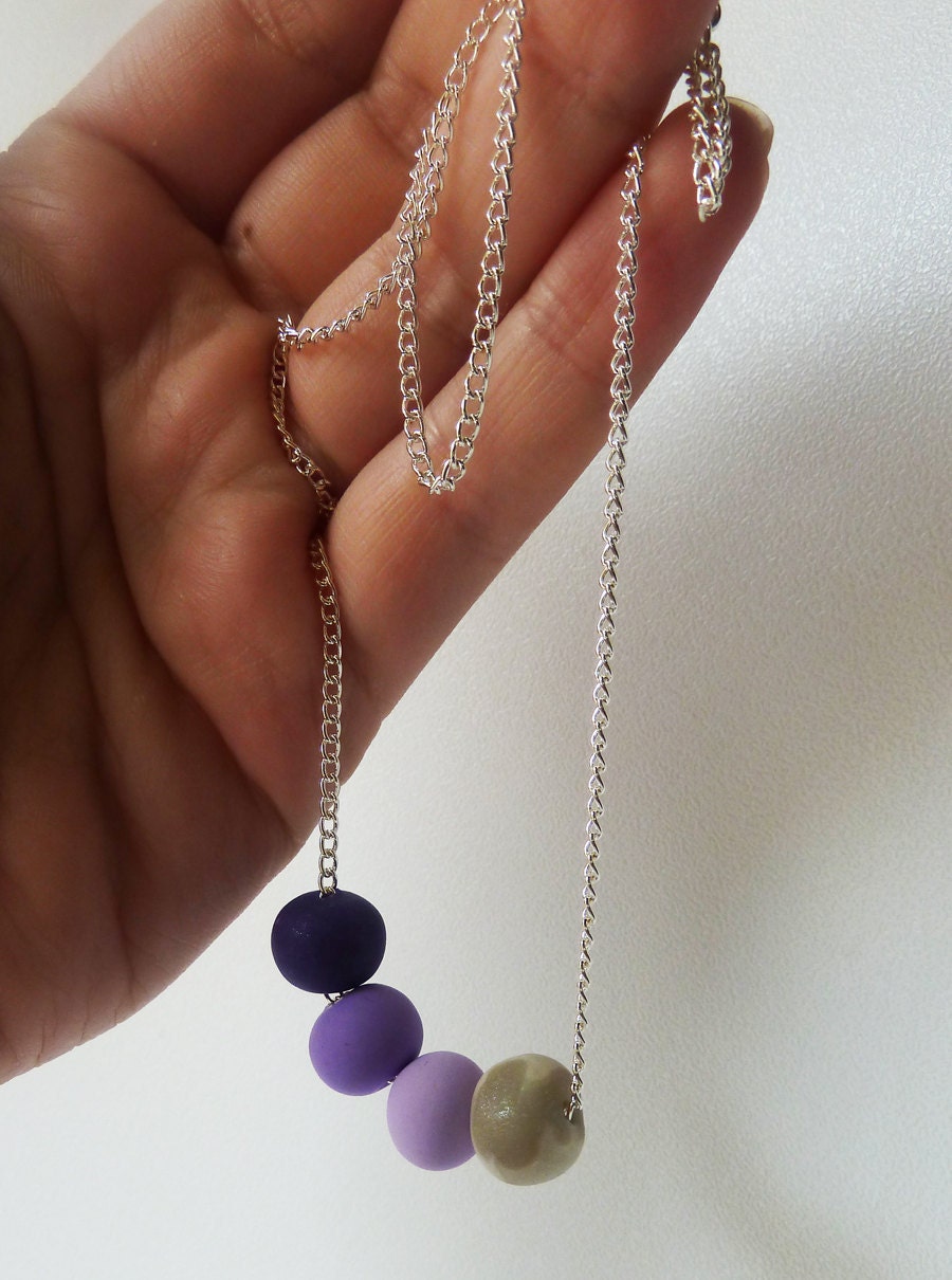 HALF OFF color gradient necklace in purples