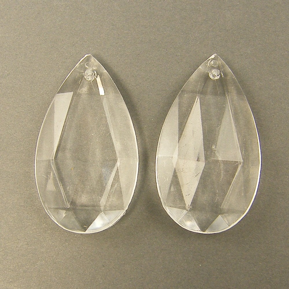 Clear Bead Large Teardrop Bead Faceted Acrylic by TheBeadDreamer