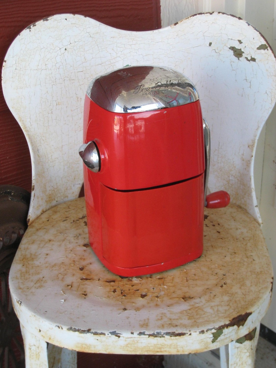 Vintage Ice O Mat Ice Crusher by Rival Vogue Model Cherry Red