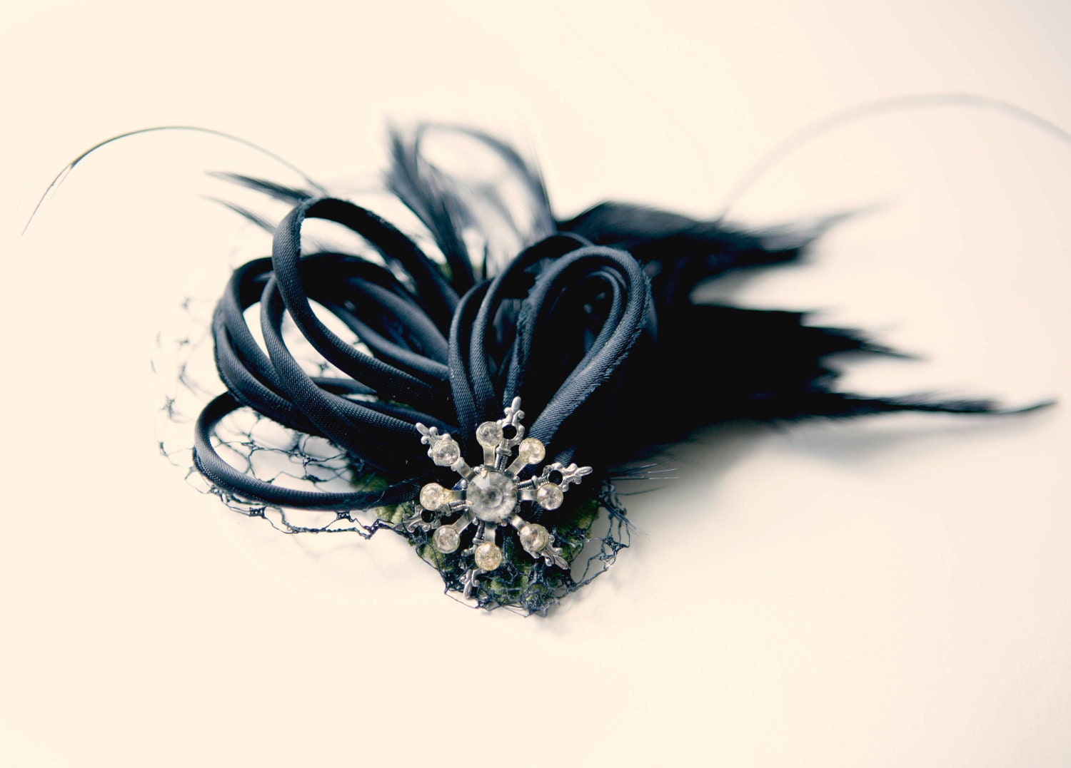 vintage feather hair clip 'black swan'