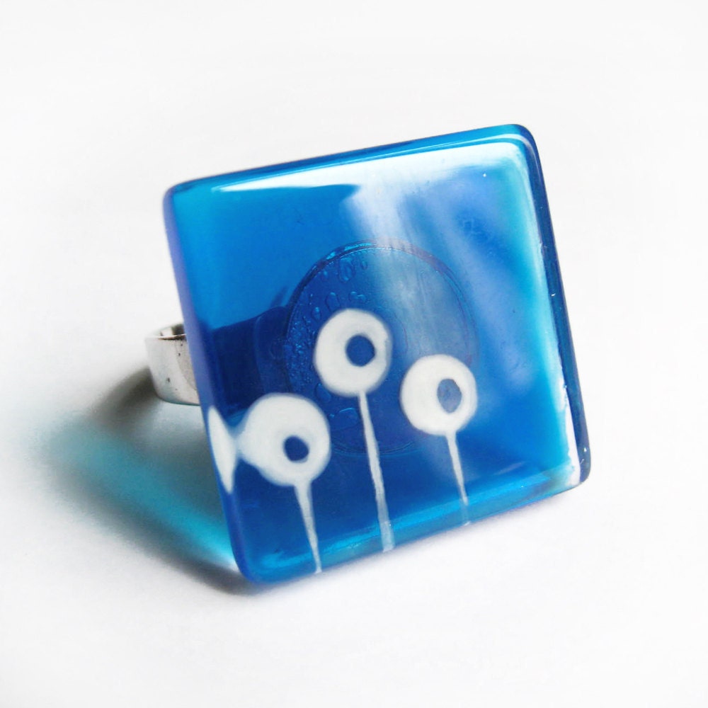 Hand painted poppy glass ring - azure -