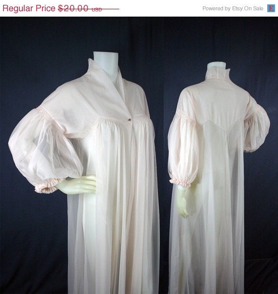 SALE 50s High Collar Vanity Fair Pink Chiffon Peignoir - Vintage Lingerie
