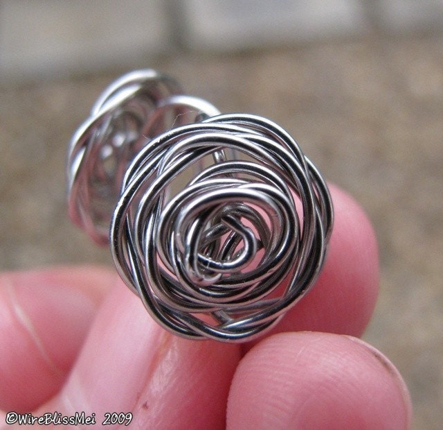 TUTORIAL - Wire Wrapped Rose Earrings