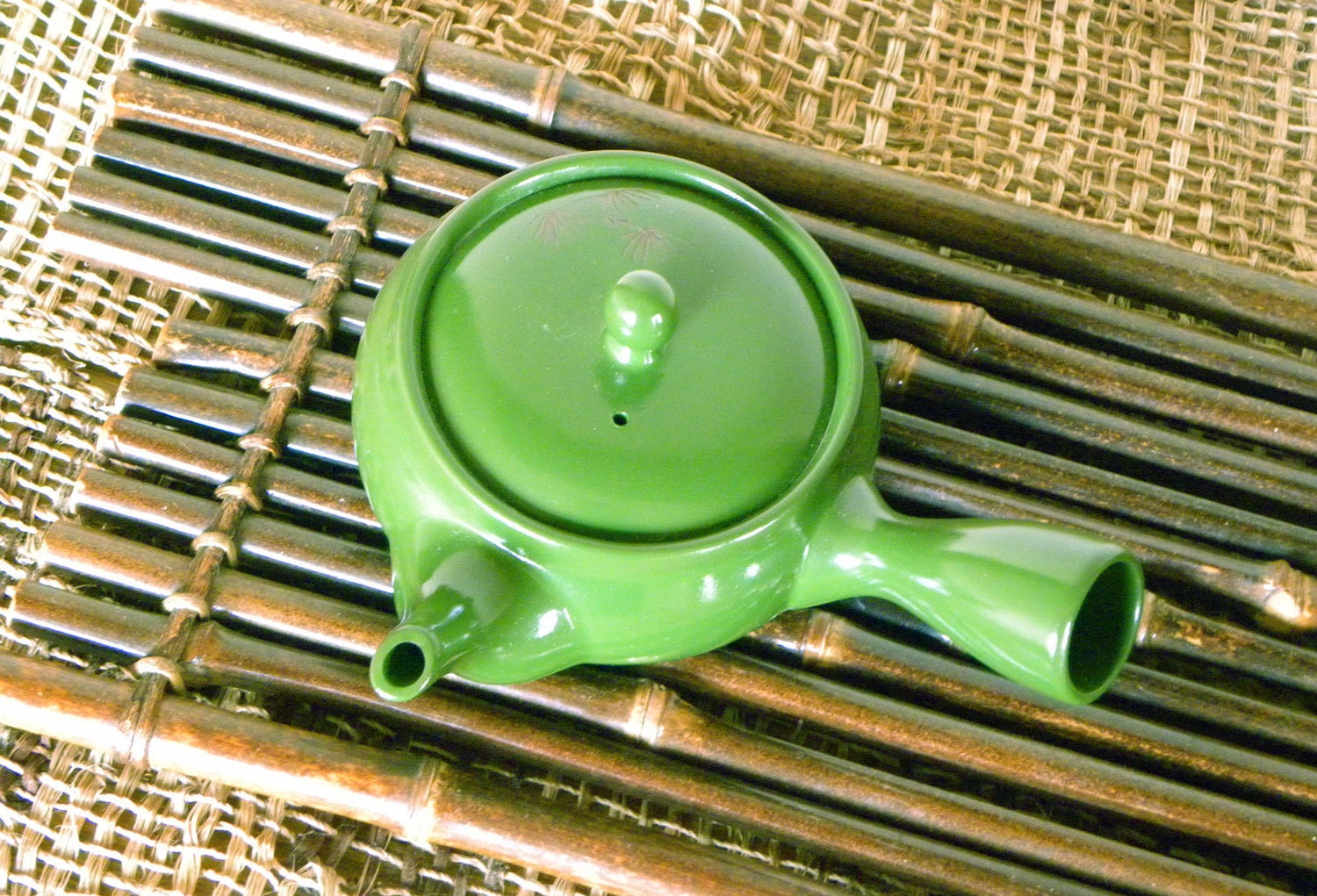 JAPANESE GREEN TEA - Green Teapot