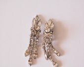 GLAM. vintage RHINESTONE clip on EARRINGS. 