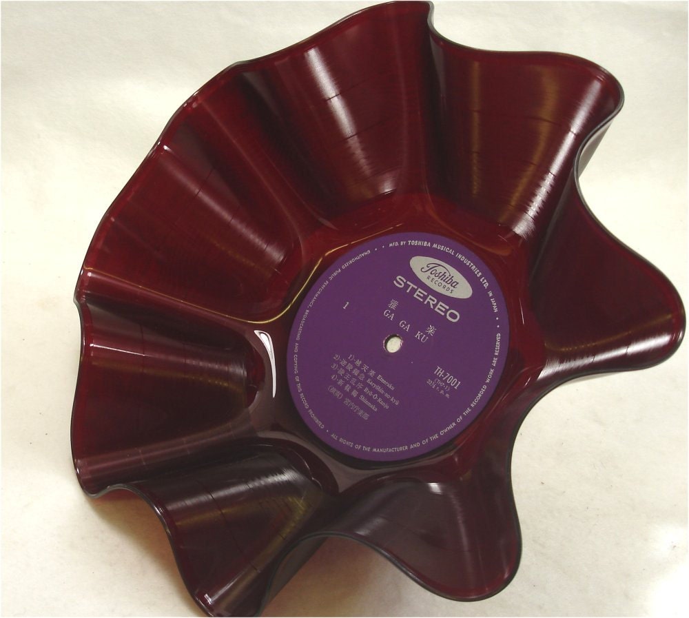 GA GA KU - Japanese - Red Vinyl - Recycled Upcycled Record Chip/Popcorn Bowl
