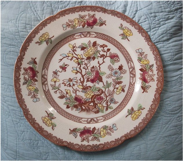 Beautiful VINTAGE TRANSFERWARE PLATE -Indian Tree by Maruta - Japan - 10 3/4 inch Dinner Plate