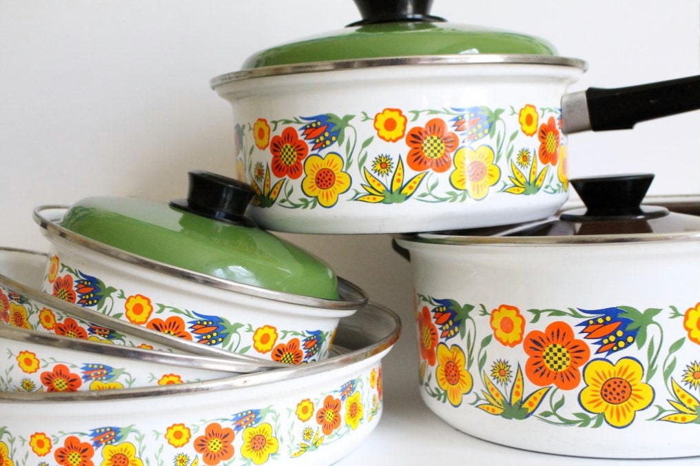 7 Piece Vintage Enamel Set.  Flower Pots and Pans.