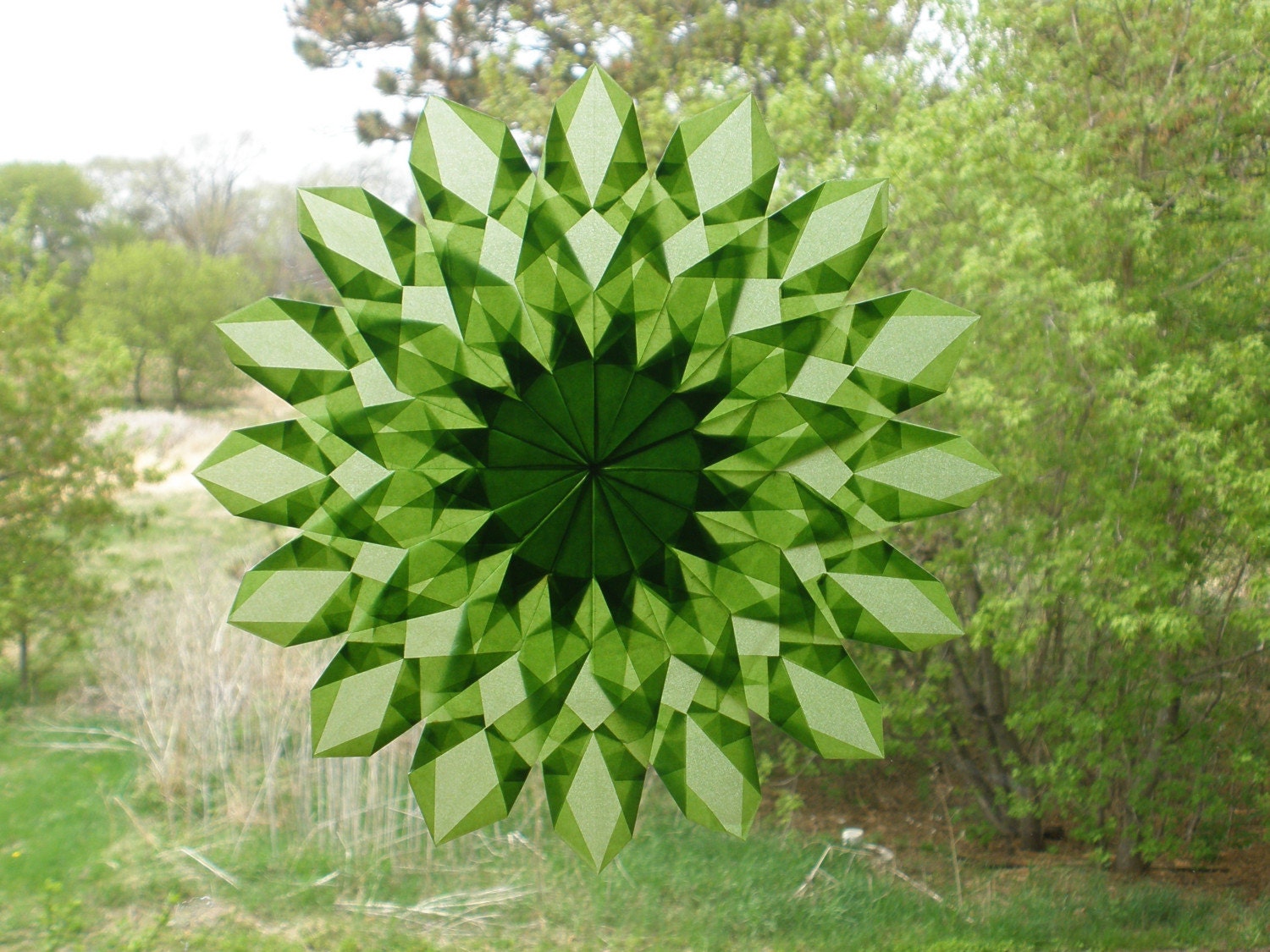 Light Green Sunburst Window Star