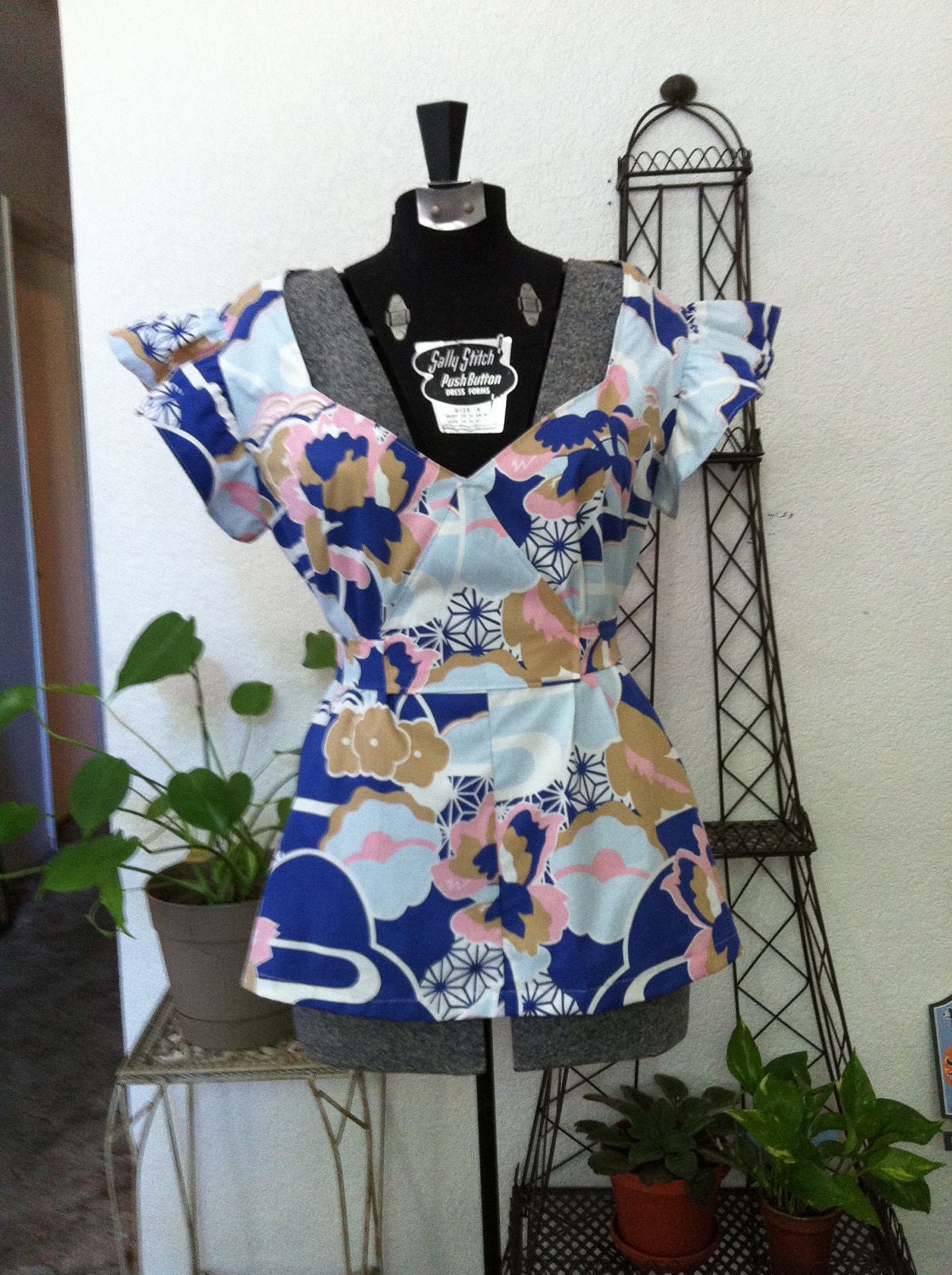 70s Retro Asian Boho Chic Inspired Blue Floral Print Blouse Size M