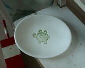 Green Turtle on Oval Dish