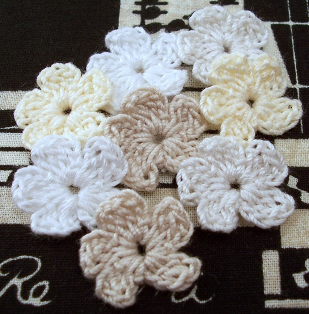 White Neutral Small Crochet Flowers