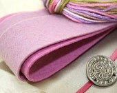 DIY Needlecraft Hand Embroidery Felt Kit Pattern Floral Cuff Wildflowers