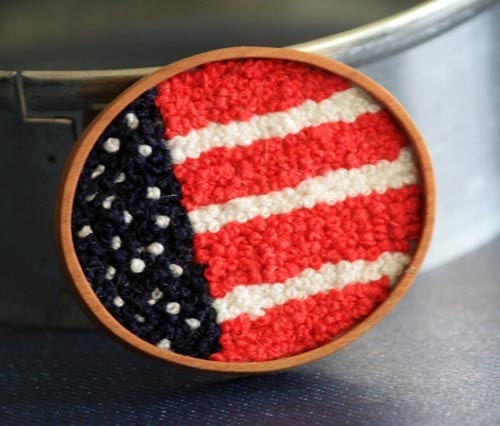 Brooch Hand Embroidery American Flag Brooch Colonial Knots Red White Blue