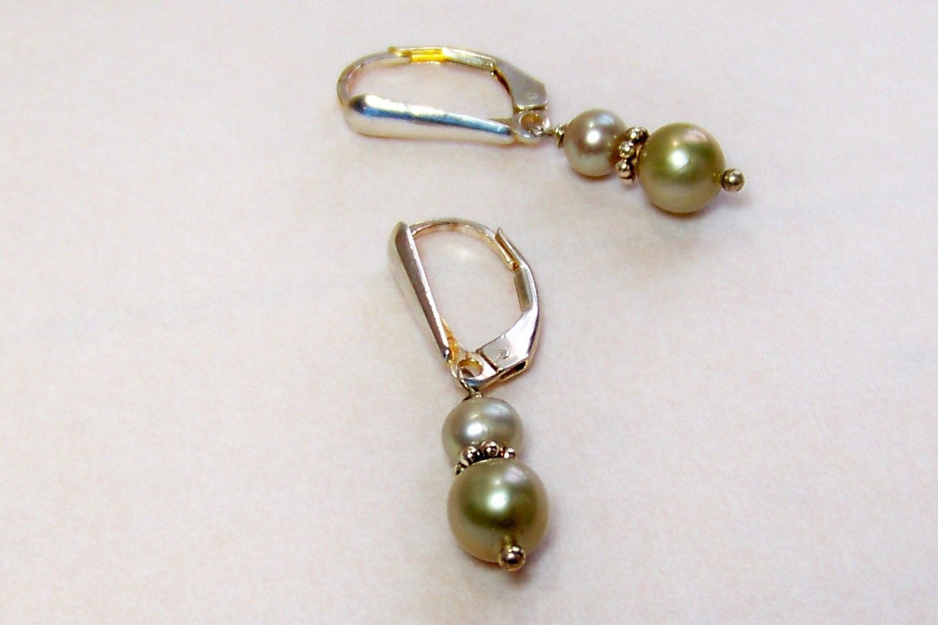 Light green pearl earrings