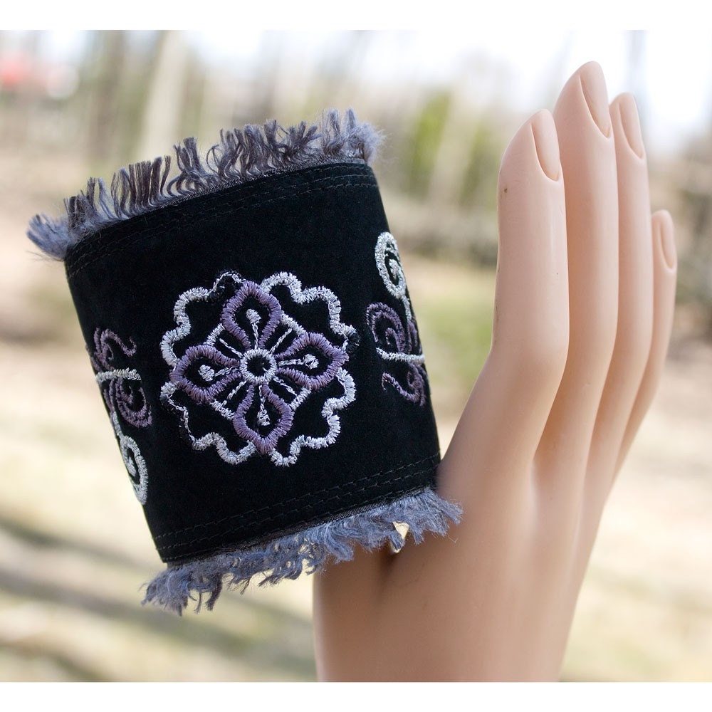 Bracelet in Black Suede with Embroidery BoHo Chic - HuzzahHandmade