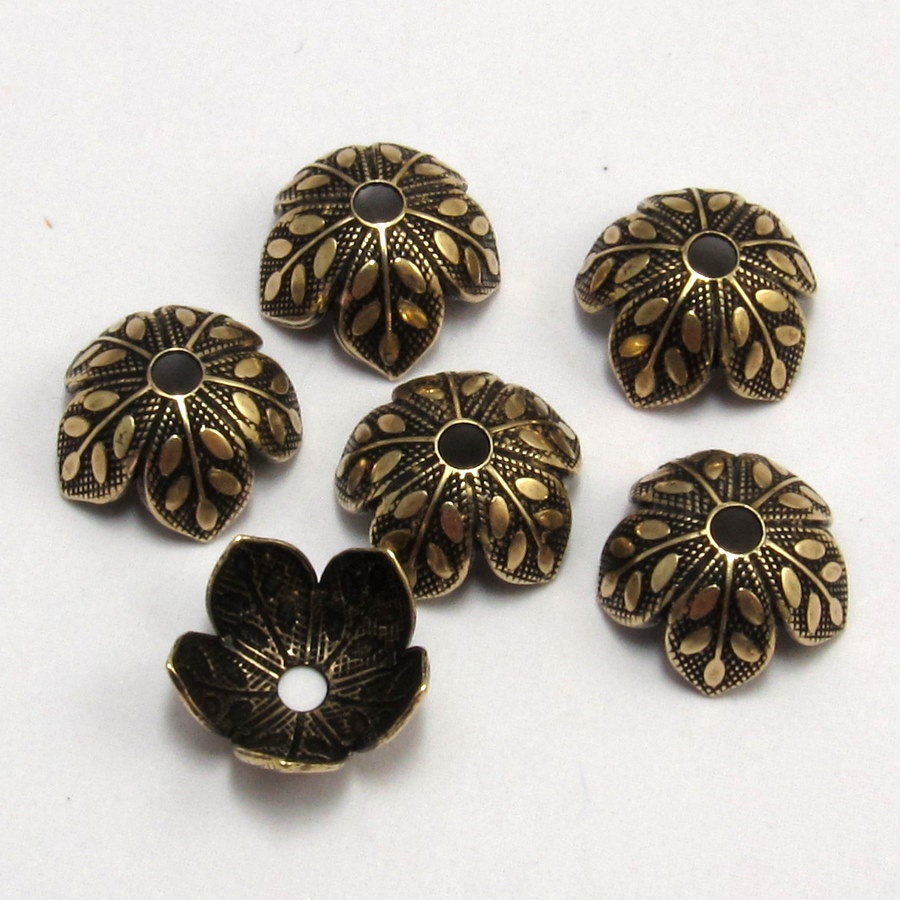 Leaf Bead Cap Antique Gold Trinity Brass 6 Pc.  AG185
