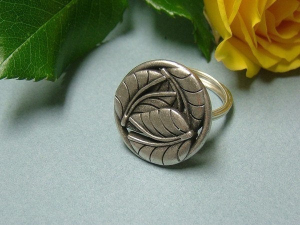 Tropical Leaves Rings
