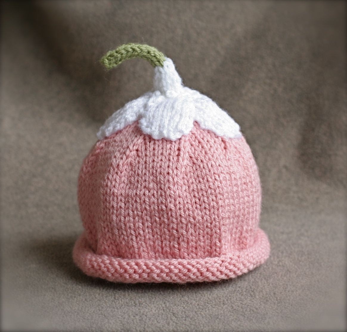 Upside down daisy knit hat.  Size newborn to big kid available