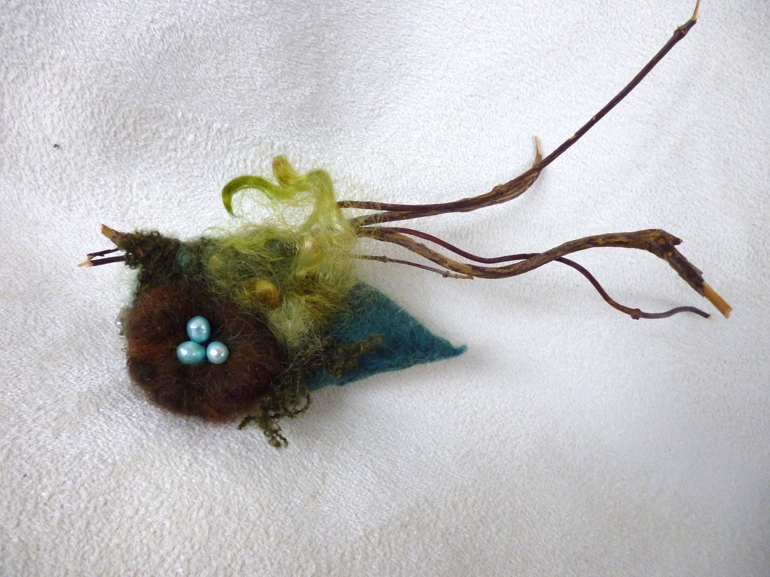 Woodland Nest Freshwater Pearls Felted Hairclip Robins Nest Grapevine Romantic
