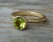 14k Gold  And Peridot Gemstone Solitaire in Rose Gold