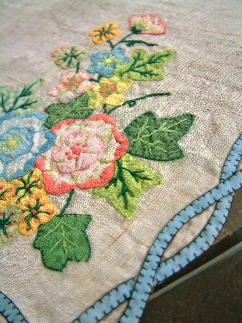 Beautiful Vintage Floral Embroidered Applique Panel