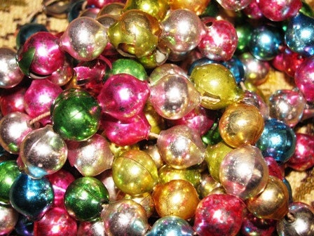 Vintage Mercury Glass Ball Garland, Multi Color Shabby Chic Holiday Decor, Glass Balls, Country Folk 35G