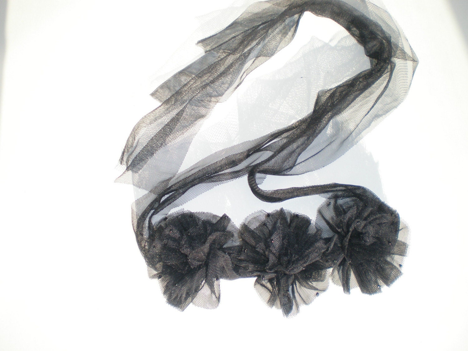 three black roses collar / necklace /choker - tulle and little black glass beads