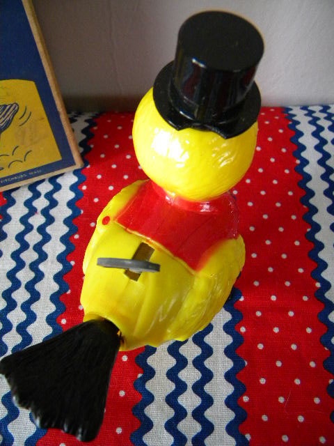 Vintage Irwin Singing Mechanical Bird in Box