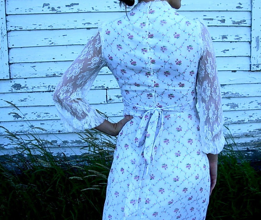 Romantic Vintage Wedding Dress - Satin, Lace & Country Cotton - Medium