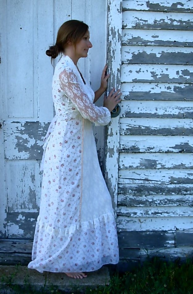Romantic Vintage Wedding Dress - Satin, Lace & Country Cotton - Medium