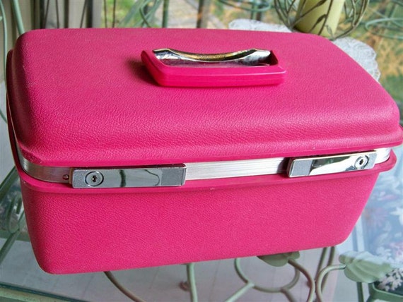 Vintage Hot Pink Samsonite Train / Makeup Case by snogirl on Etsy